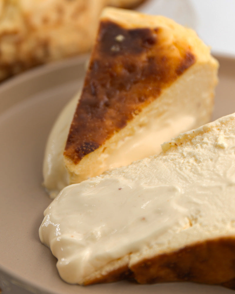 Cómo hacer una tarta de queso cremosa por dentro y firme por fuera